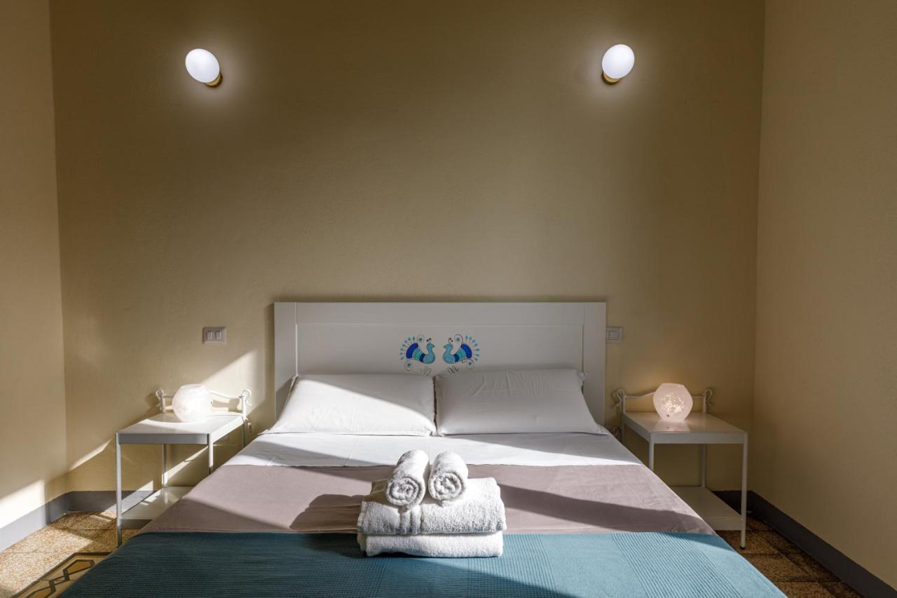 Onlyrooms IV - Sea View & Free Parking Cagliari Buitenkant foto