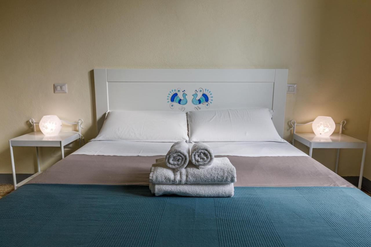 Onlyrooms IV - Sea View & Free Parking Cagliari Buitenkant foto