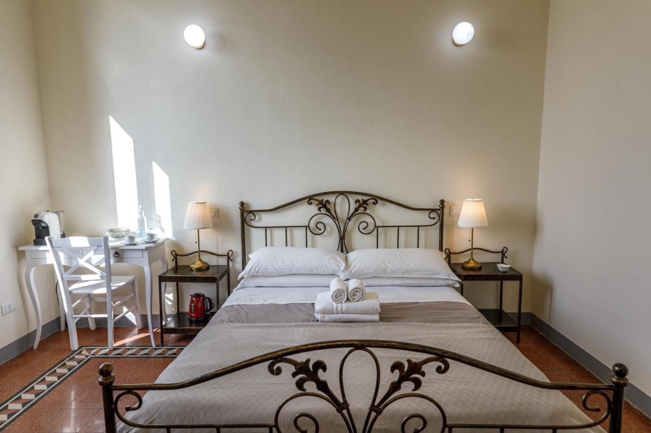 Onlyrooms IV - Sea View & Free Parking Cagliari Buitenkant foto