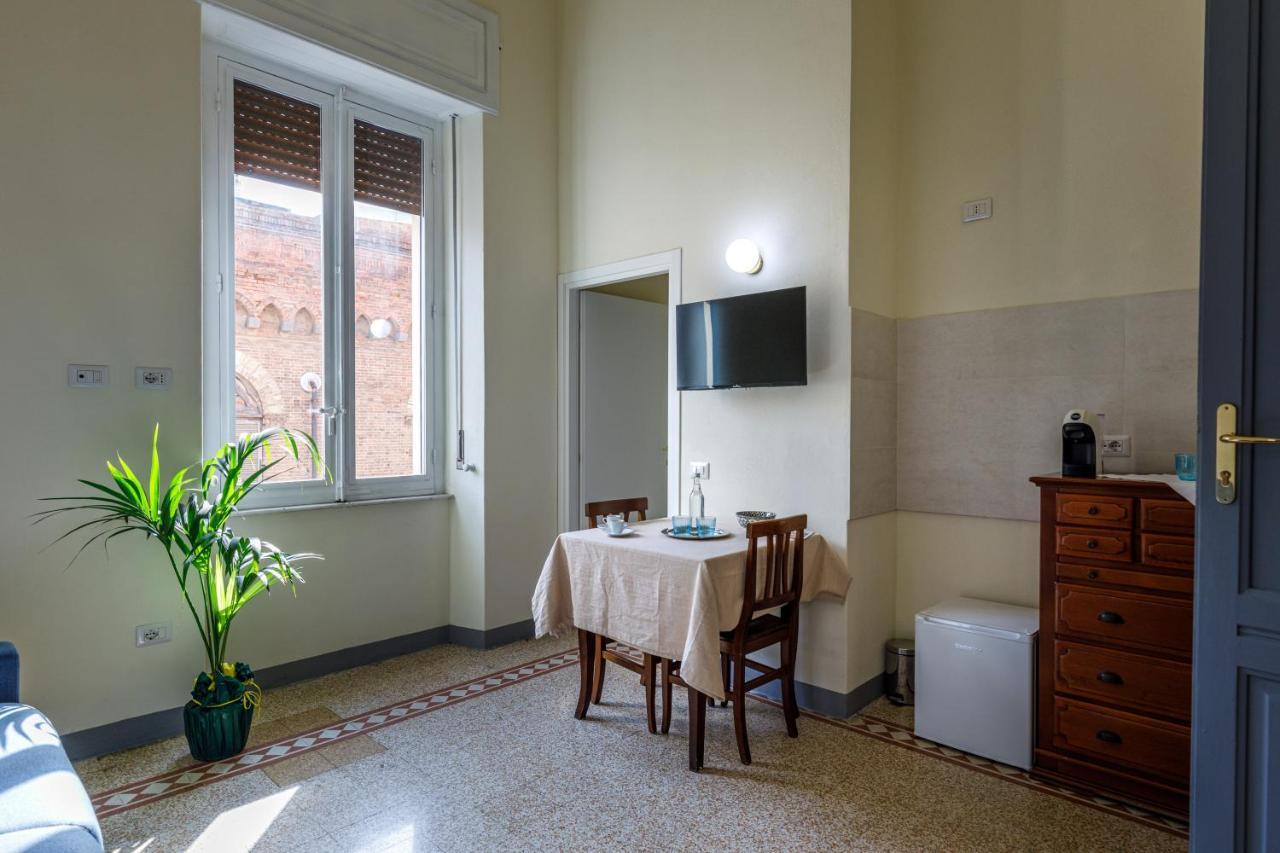 Onlyrooms IV - Sea View & Free Parking Cagliari Buitenkant foto