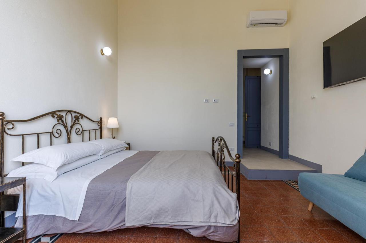 Onlyrooms IV - Sea View & Free Parking Cagliari Buitenkant foto