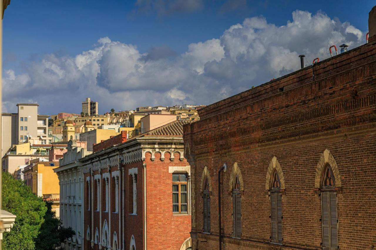 Onlyrooms IV - Sea View & Free Parking Cagliari Buitenkant foto