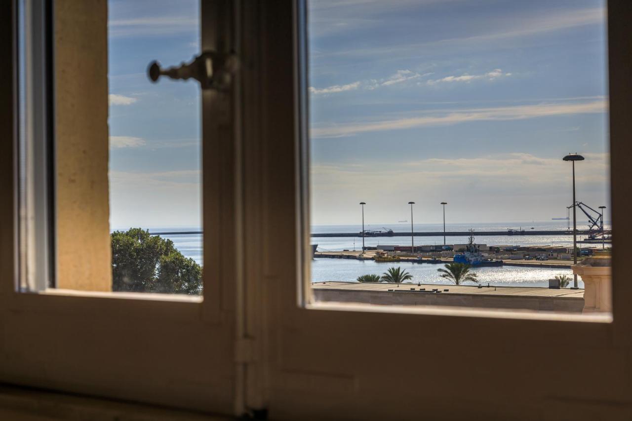 Onlyrooms IV - Sea View & Free Parking Cagliari Buitenkant foto