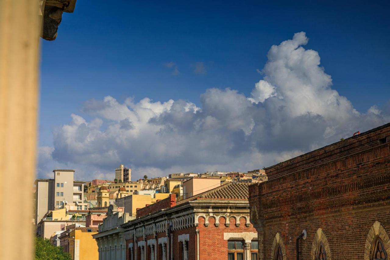 Onlyrooms IV - Sea View & Free Parking Cagliari Buitenkant foto